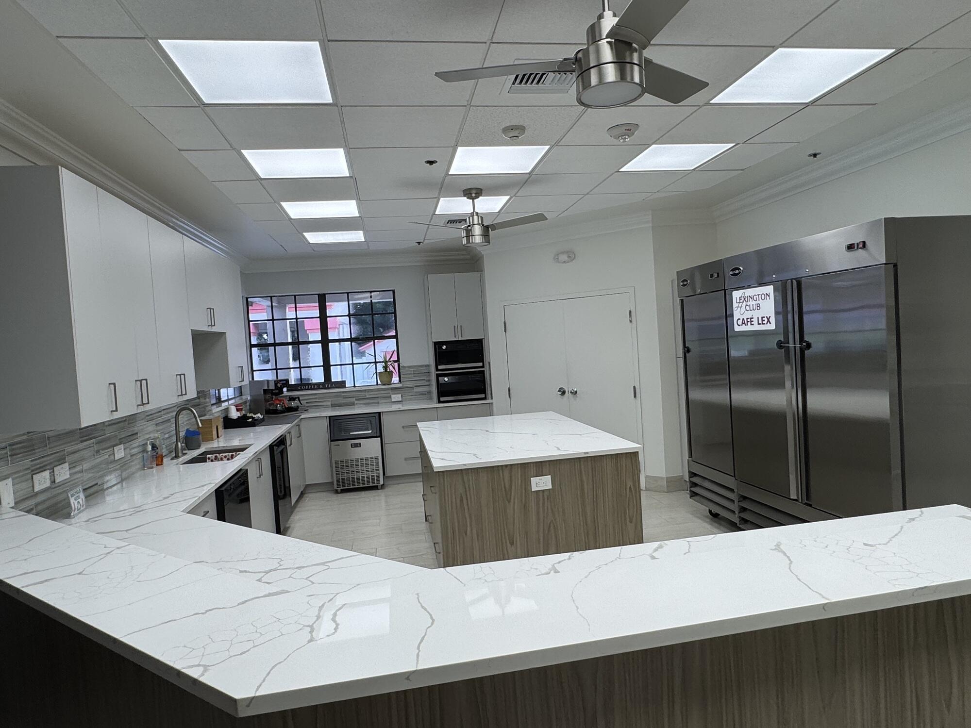 LEXINGTON CLUB VILLAS CON - Residential