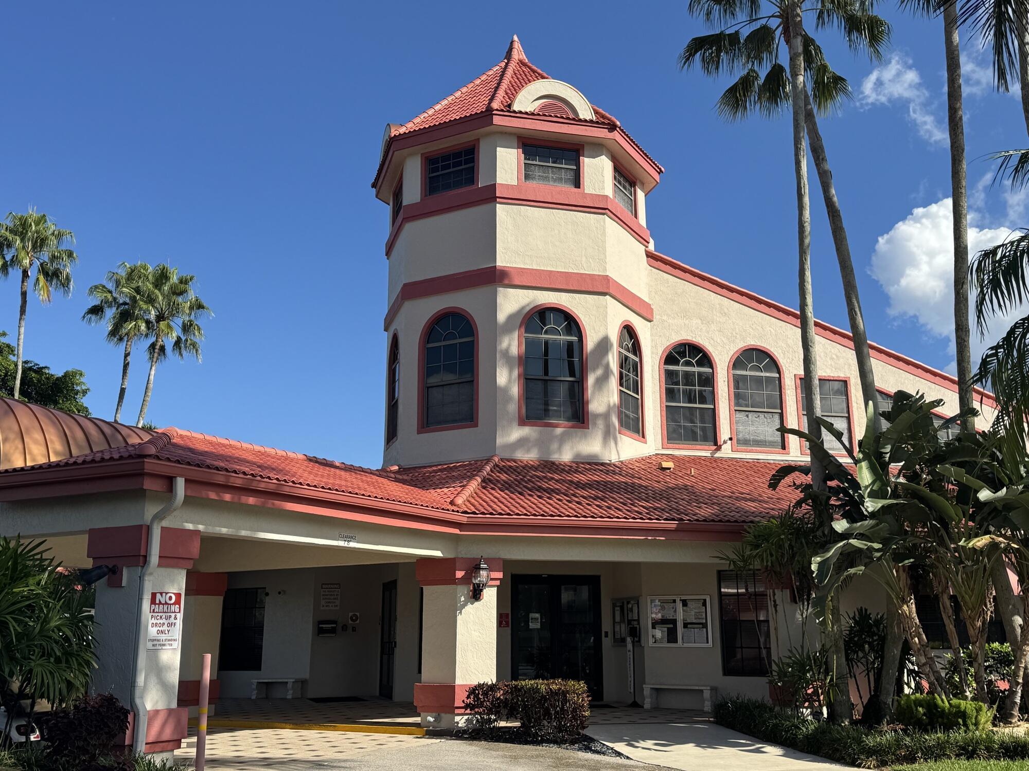 LEXINGTON CLUB VILLAS CON - Residential