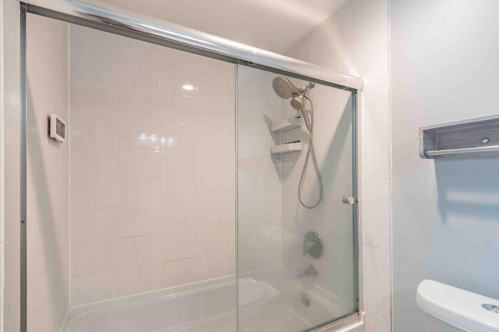 LA PLACIDA SECTION 1 COND - Residential