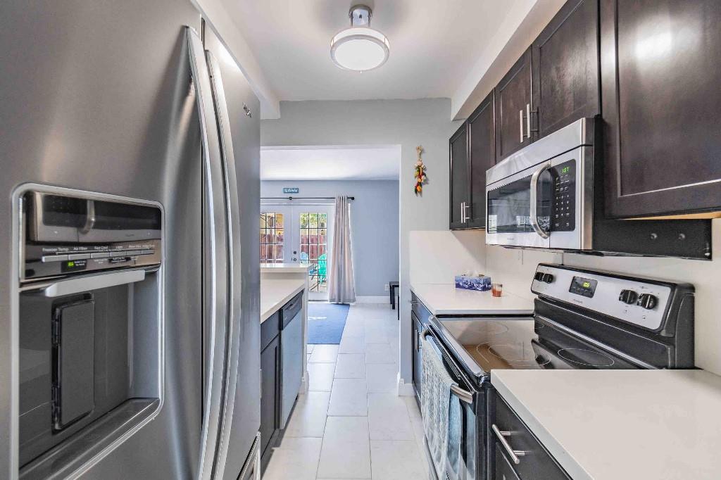 LA PLACIDA SECTION 1 COND - Residential