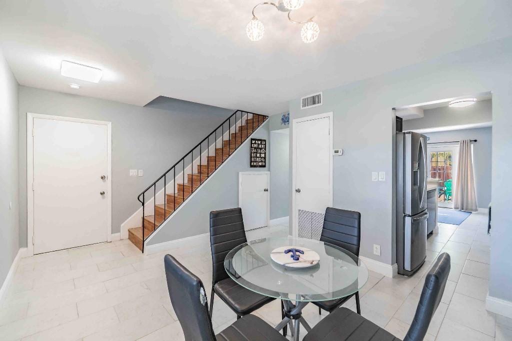 LA PLACIDA SECTION 1 COND - Residential