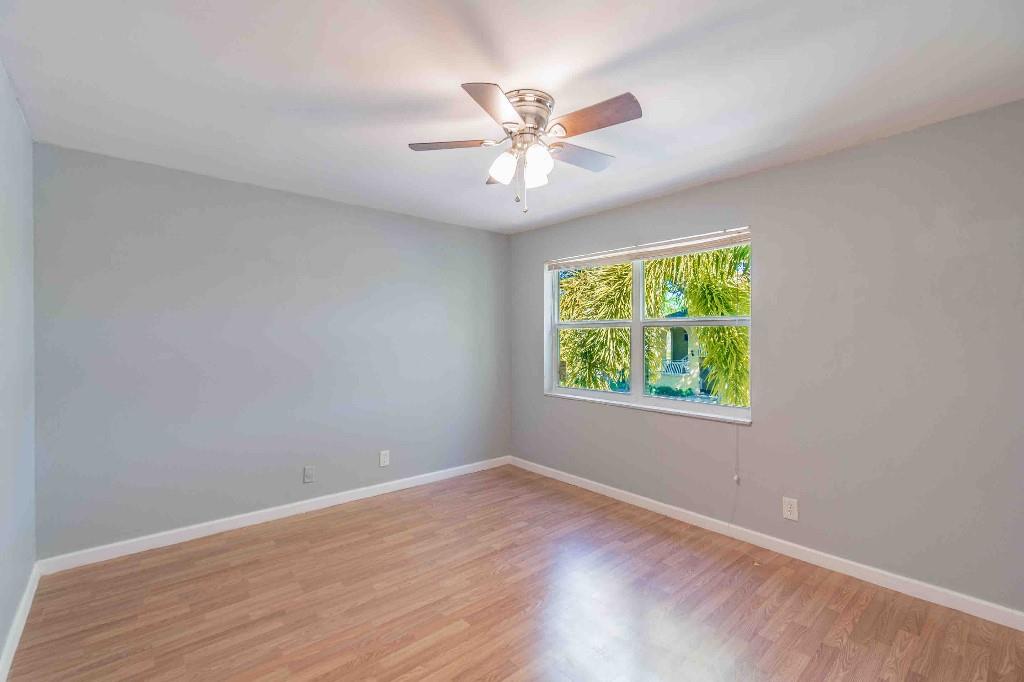 LA PLACIDA SECTION 1 COND - Residential