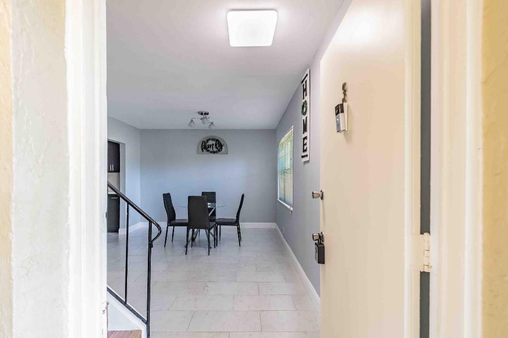 LA PLACIDA SECTION 1 COND - Residential