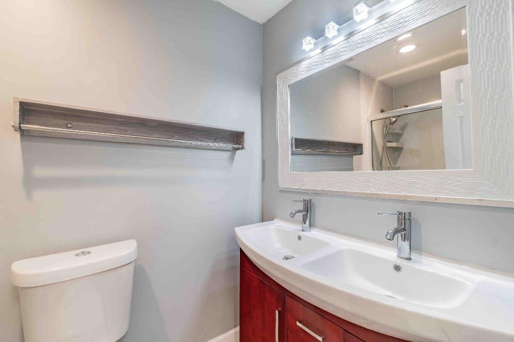 LA PLACIDA SECTION 1 COND - Residential