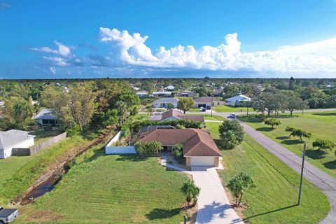 A home in Port St Lucie