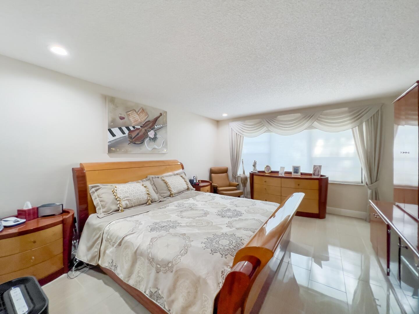 HUNTERS RUN - Residential Lease