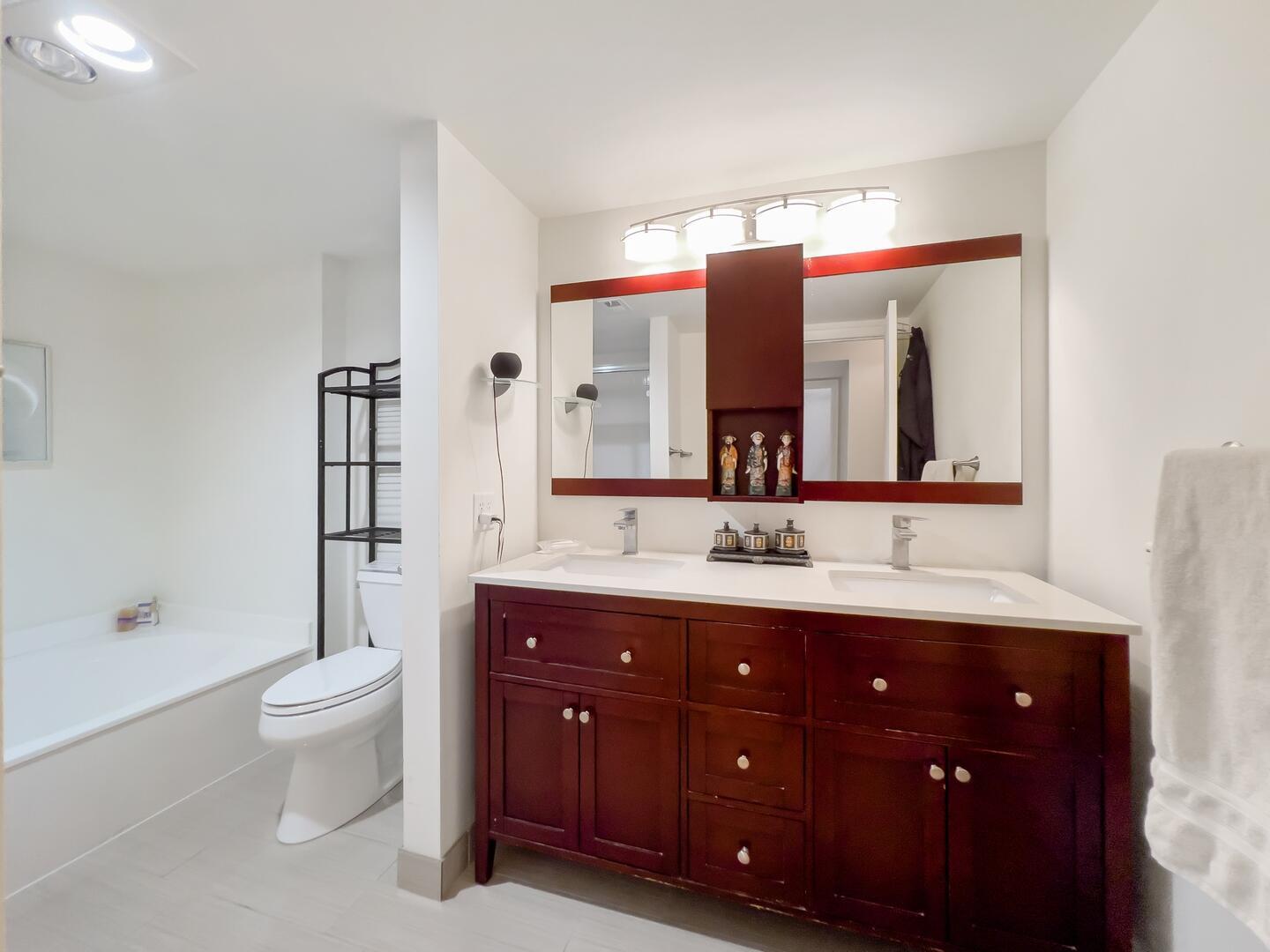 HUNTERS RUN - Residential Lease