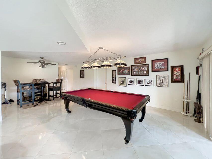 HUNTERS RUN - Residential Lease