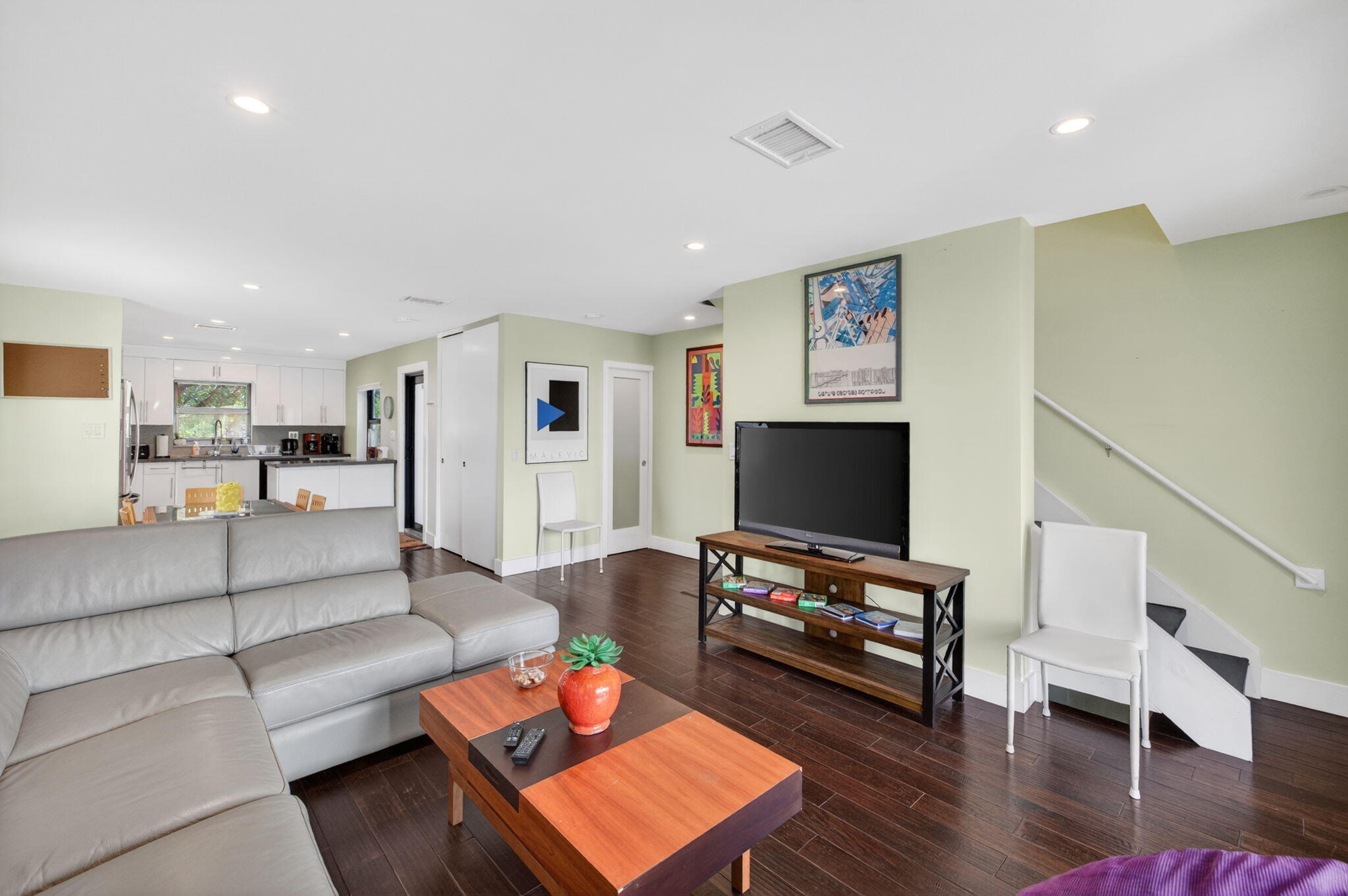 OCEAN VIEW CONDO - Residential