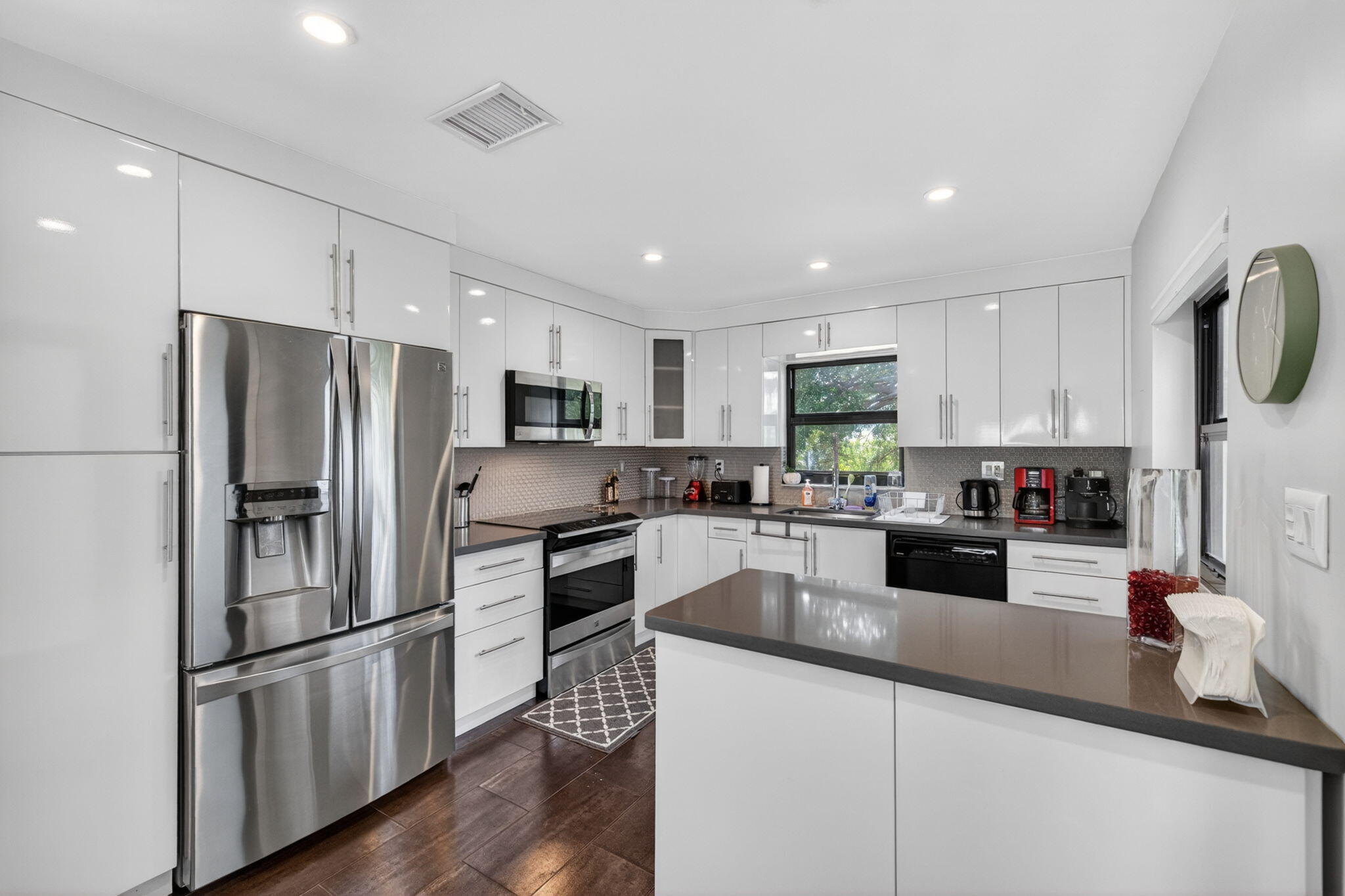 OCEAN VIEW CONDO - Residential