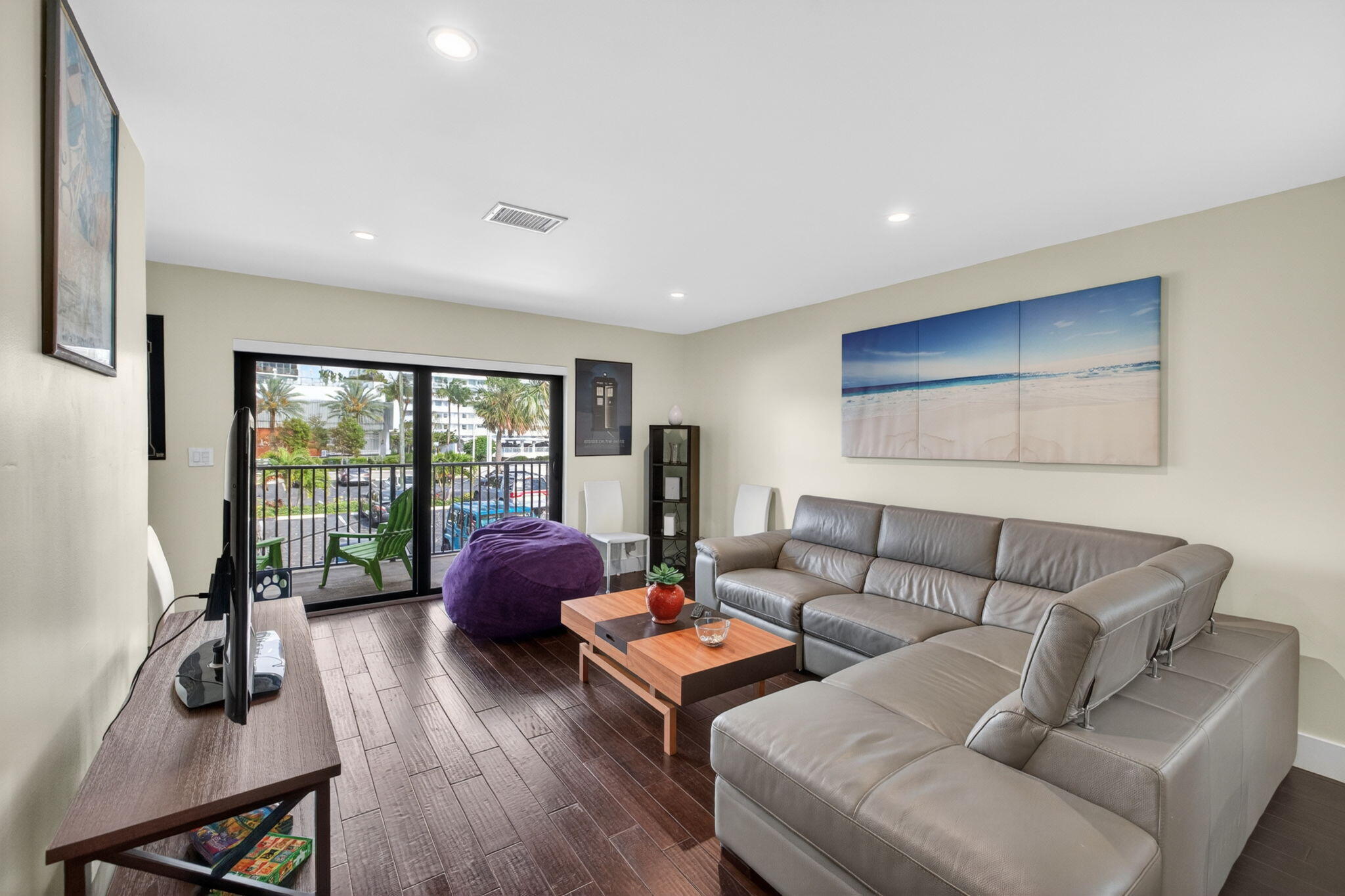 OCEAN VIEW CONDO - Residential