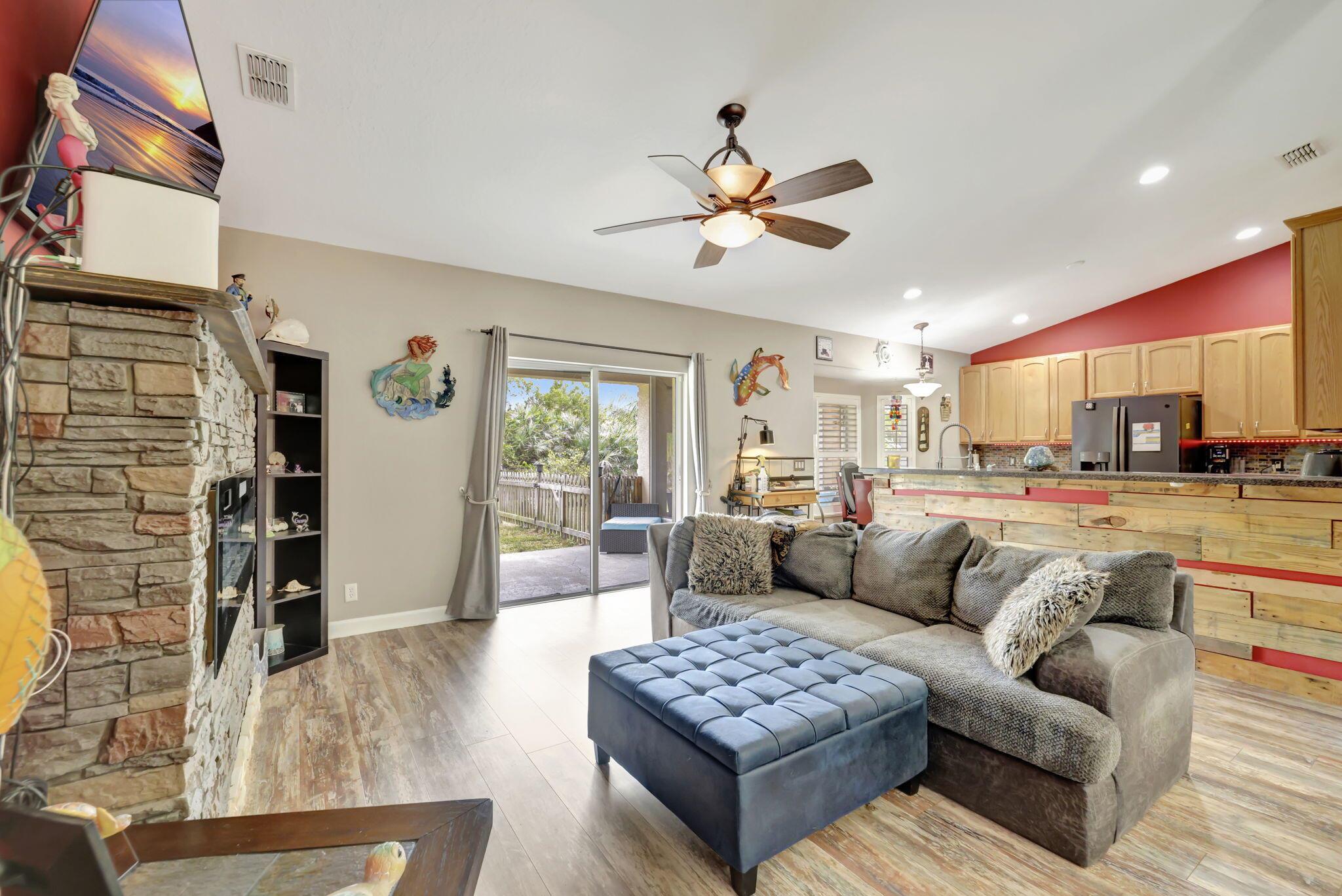 PORT ST LUCIE SECTION  22 - Residential