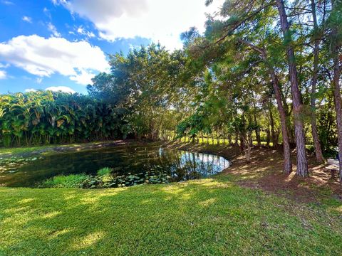 A home in Loxahatchee