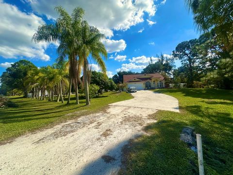 A home in Loxahatchee