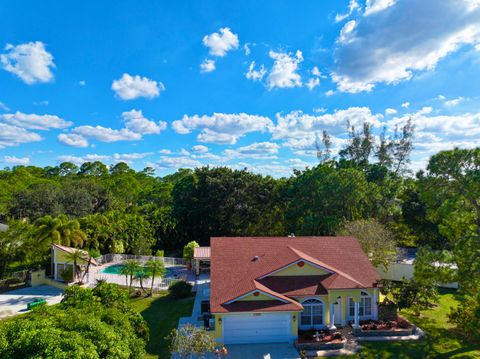 A home in Loxahatchee