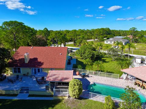 A home in Loxahatchee