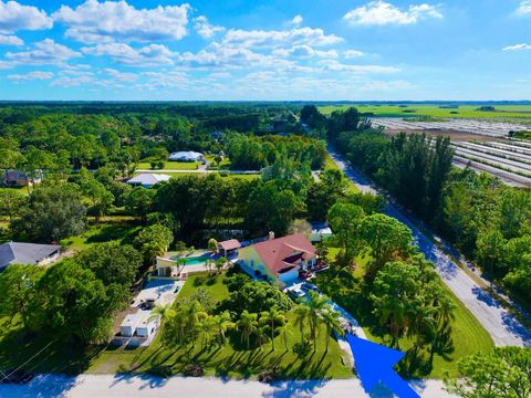 A home in Loxahatchee