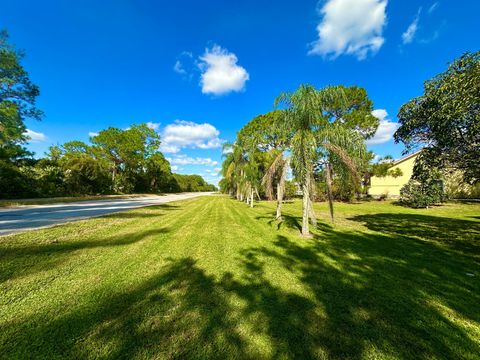 A home in Loxahatchee