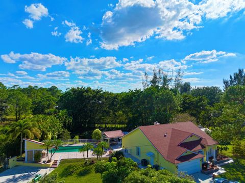 A home in Loxahatchee