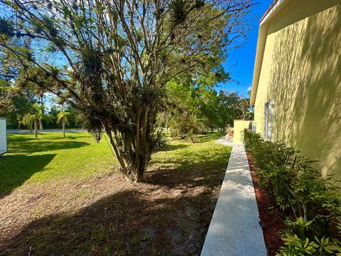 A home in Loxahatchee