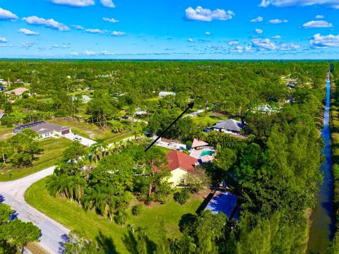 A home in Loxahatchee