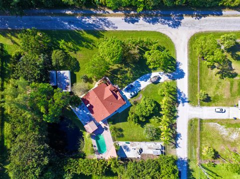 A home in Loxahatchee