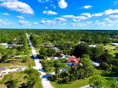 A home in Loxahatchee