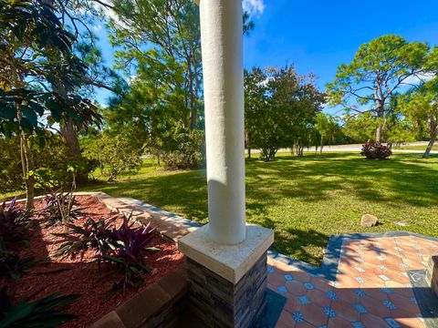 A home in Loxahatchee