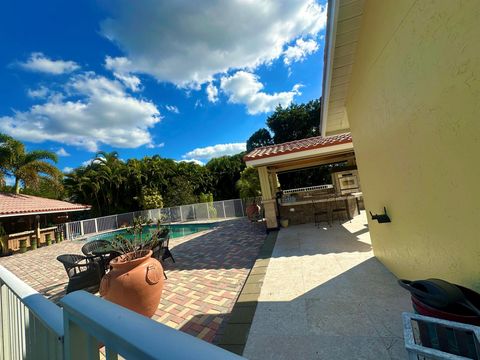 A home in Loxahatchee