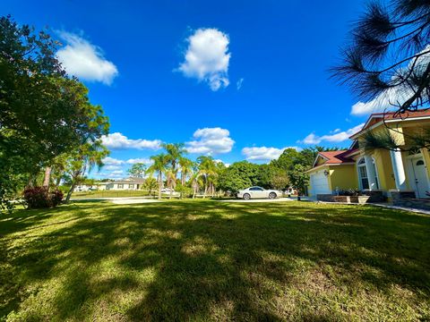 A home in Loxahatchee