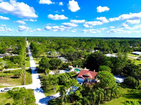 A home in Loxahatchee