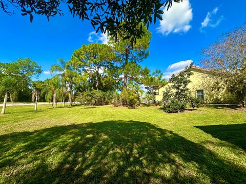 A home in Loxahatchee