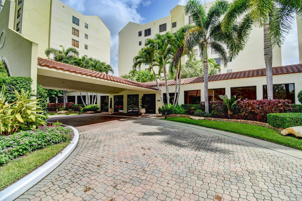 Photo of 7235 Promenade Drive #802 J, Boca Raton, FL 33433 (MLS # R11083344)
