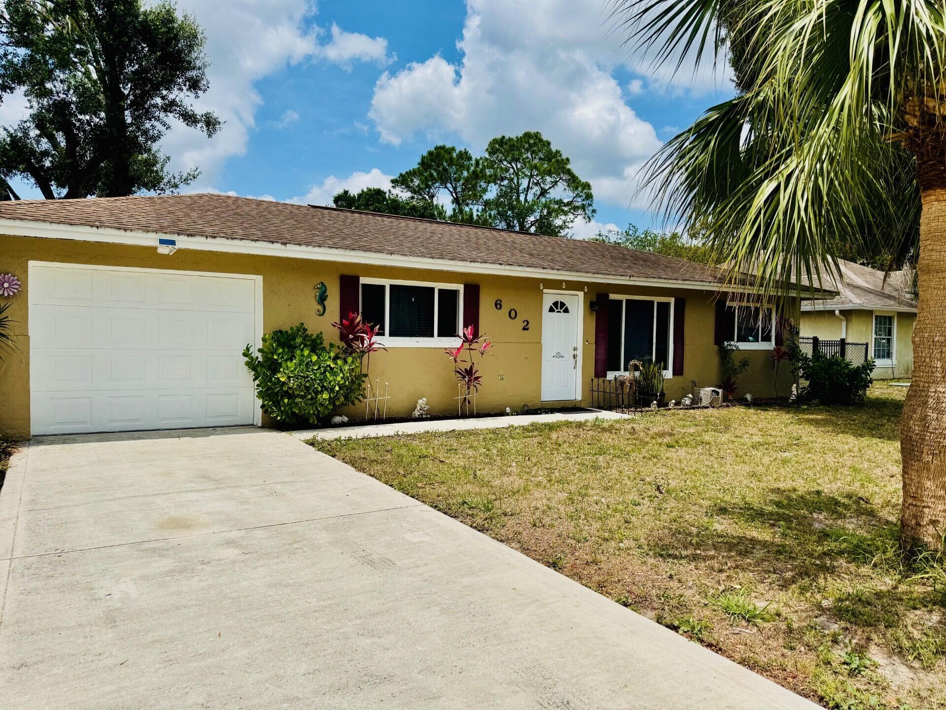 PORT ST LUCIE SECTION 25 - Residential Lease