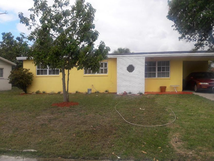 THIS HOUSE IS ON A CORNER LOT AND HAS AN OVER SIZE MASTER BEDROOM!