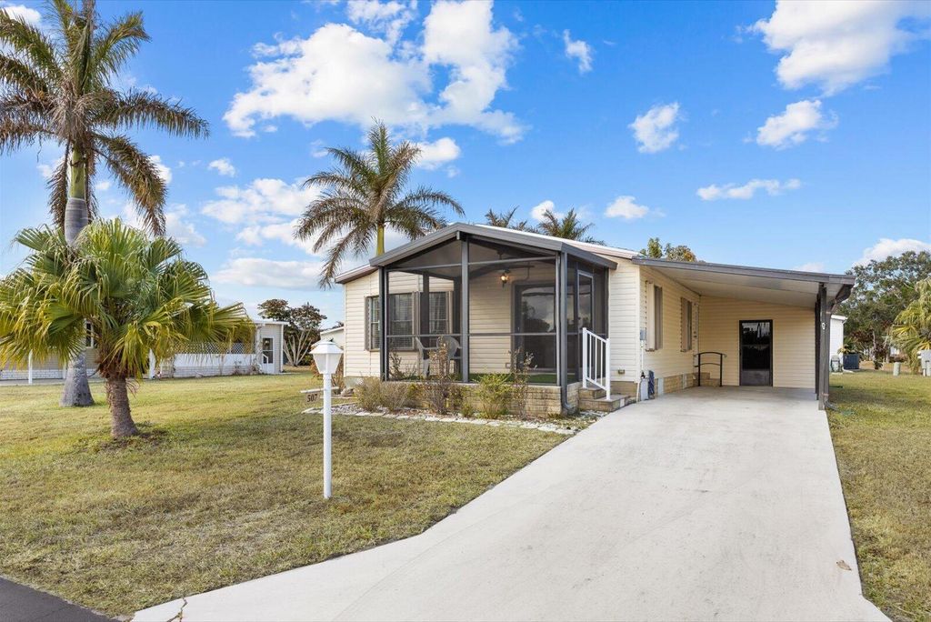 Photo of 507 Tropical Isles Circle #25, Fort Pierce, FL 34982 (MLS # R11161818)