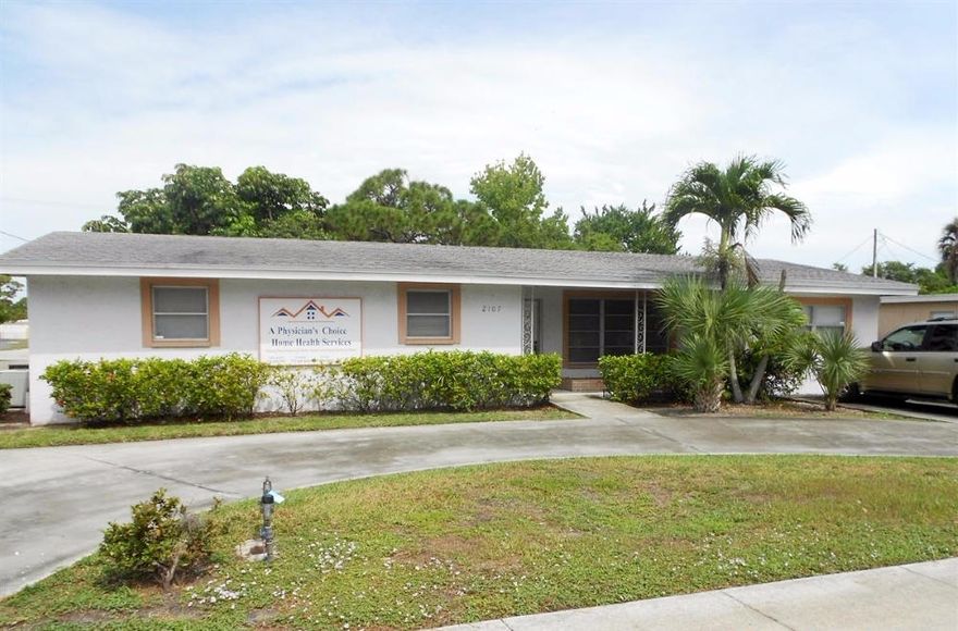 Great location in the midst of medical offices. Facility includes adjoining lot to make for a large .79 acre parcel, allowing for room to grow and add onto the existing building or add additional buildings.