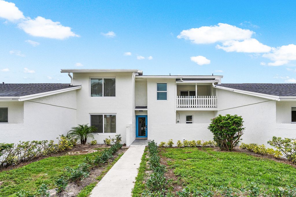 Photo of 1305 White Pine Drive, Wellington, FL 33414 (MLS # R11039617)