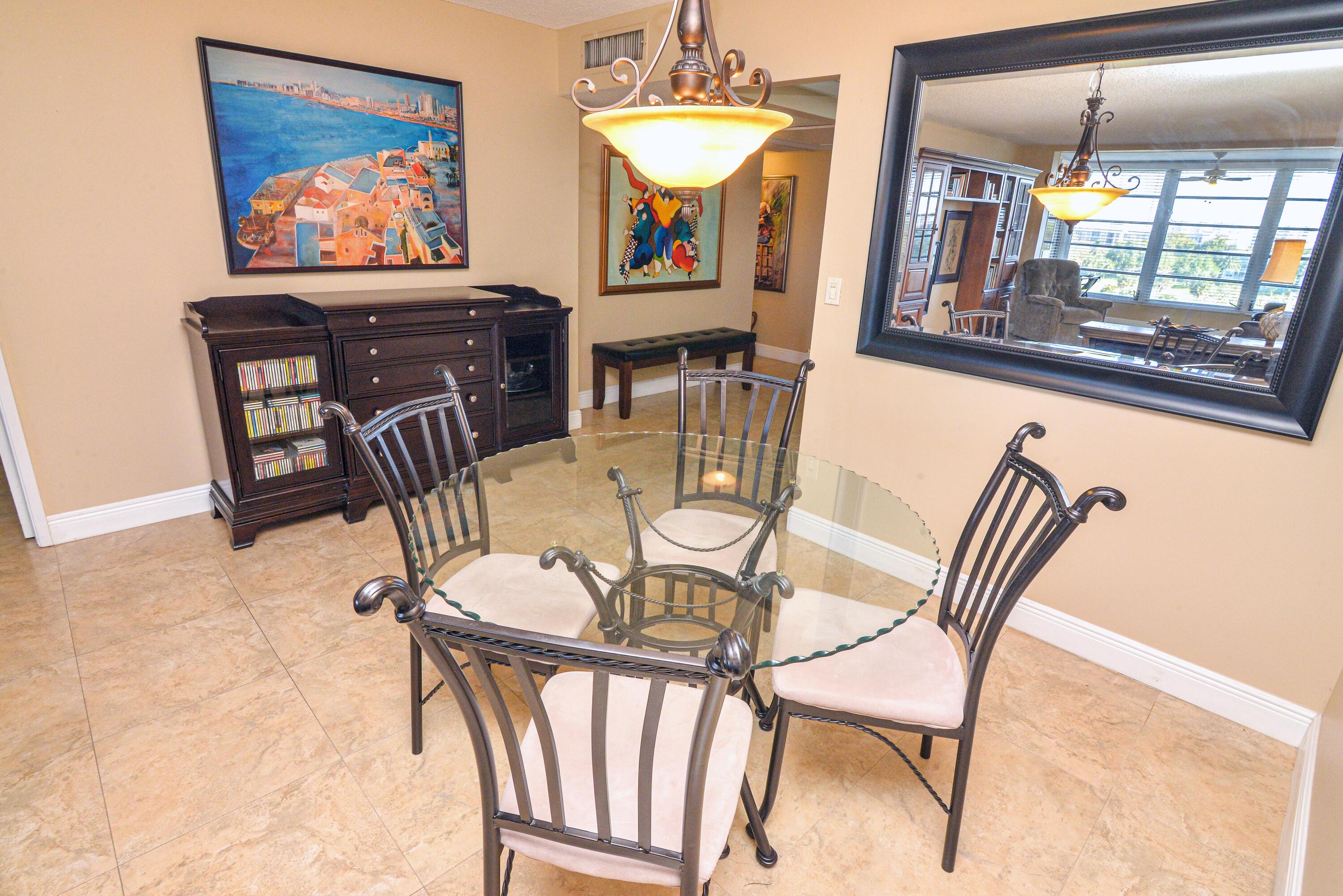 NO 21 PALM-AIRE COUNTRY CLUB - Residential