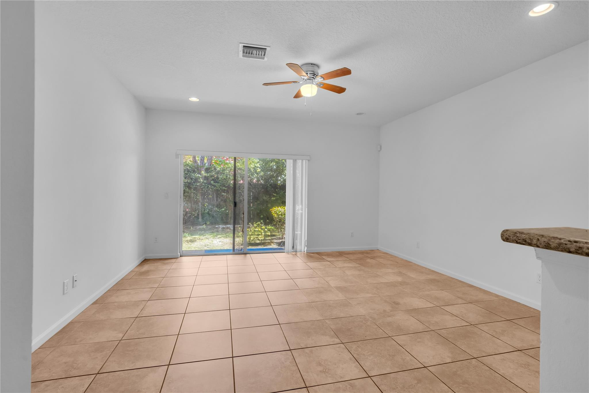 5940 Woodlands Boulevard 5940