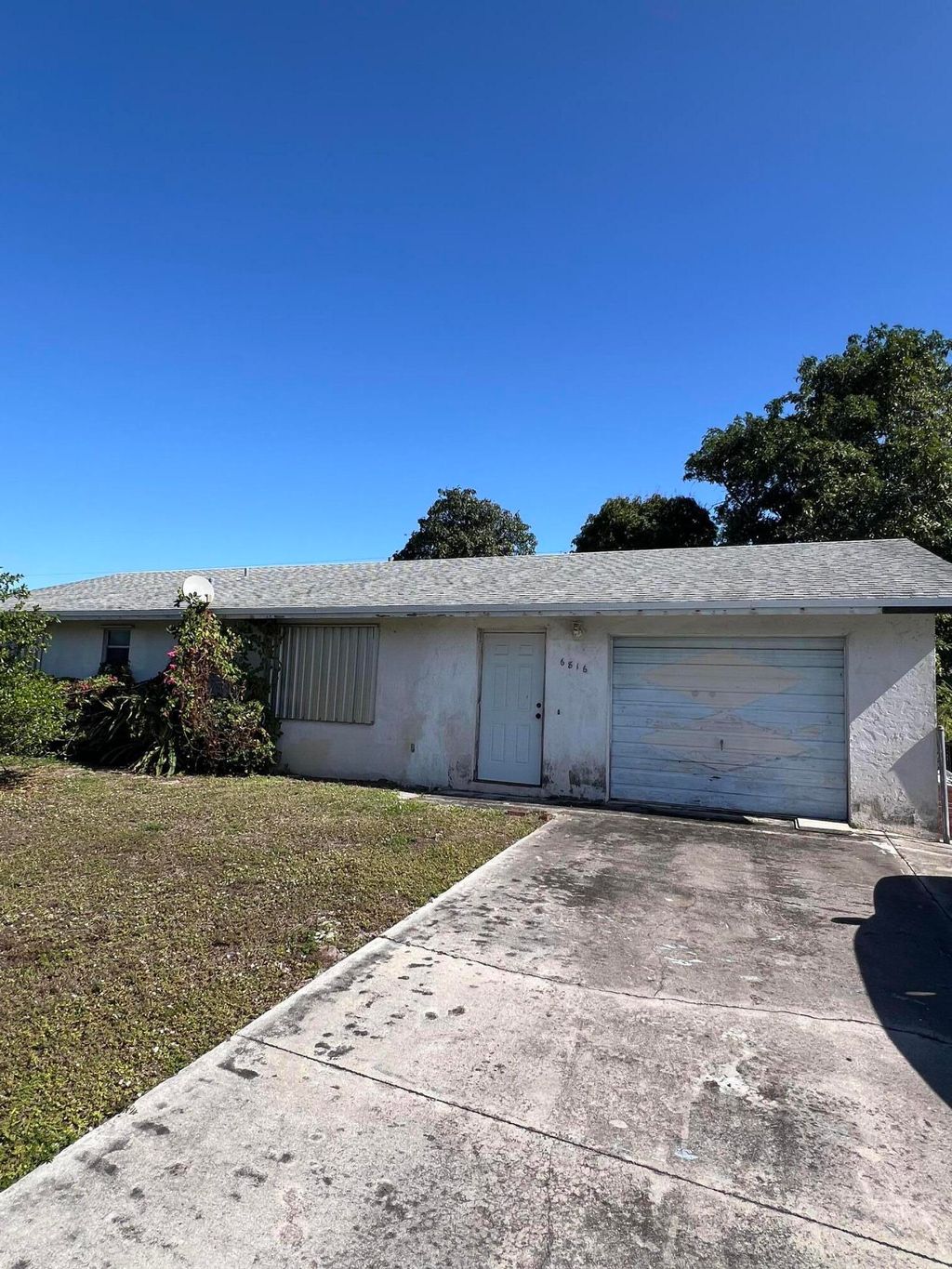 Photo of 6816 Massachusetts Drive, Lake Worth, FL 33462 (MLS # R11163808)