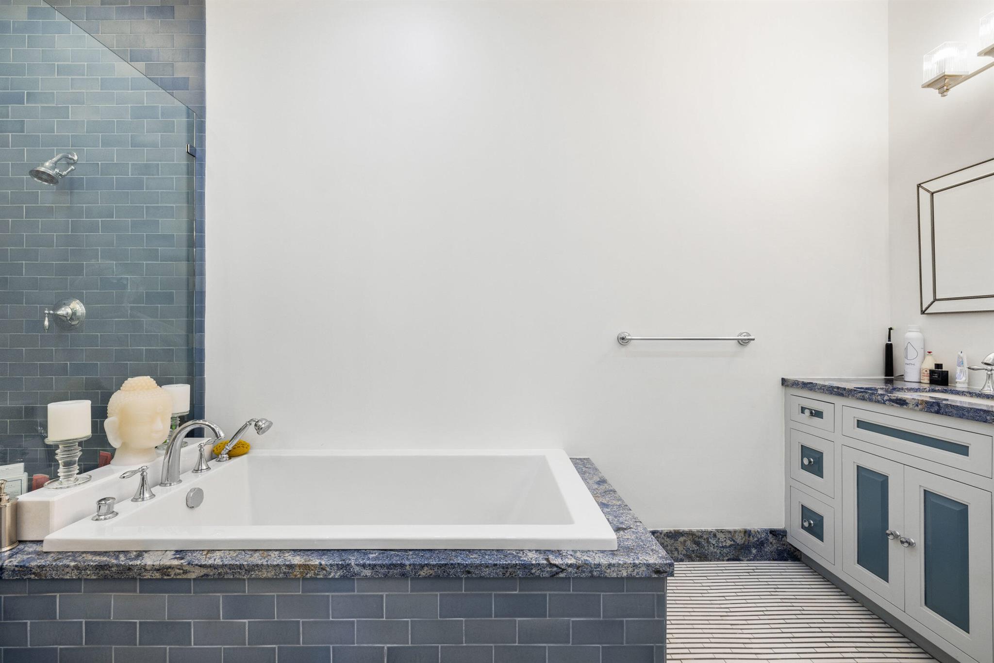 EQUESTRIAN CLUB ESTATES 3 - Residential