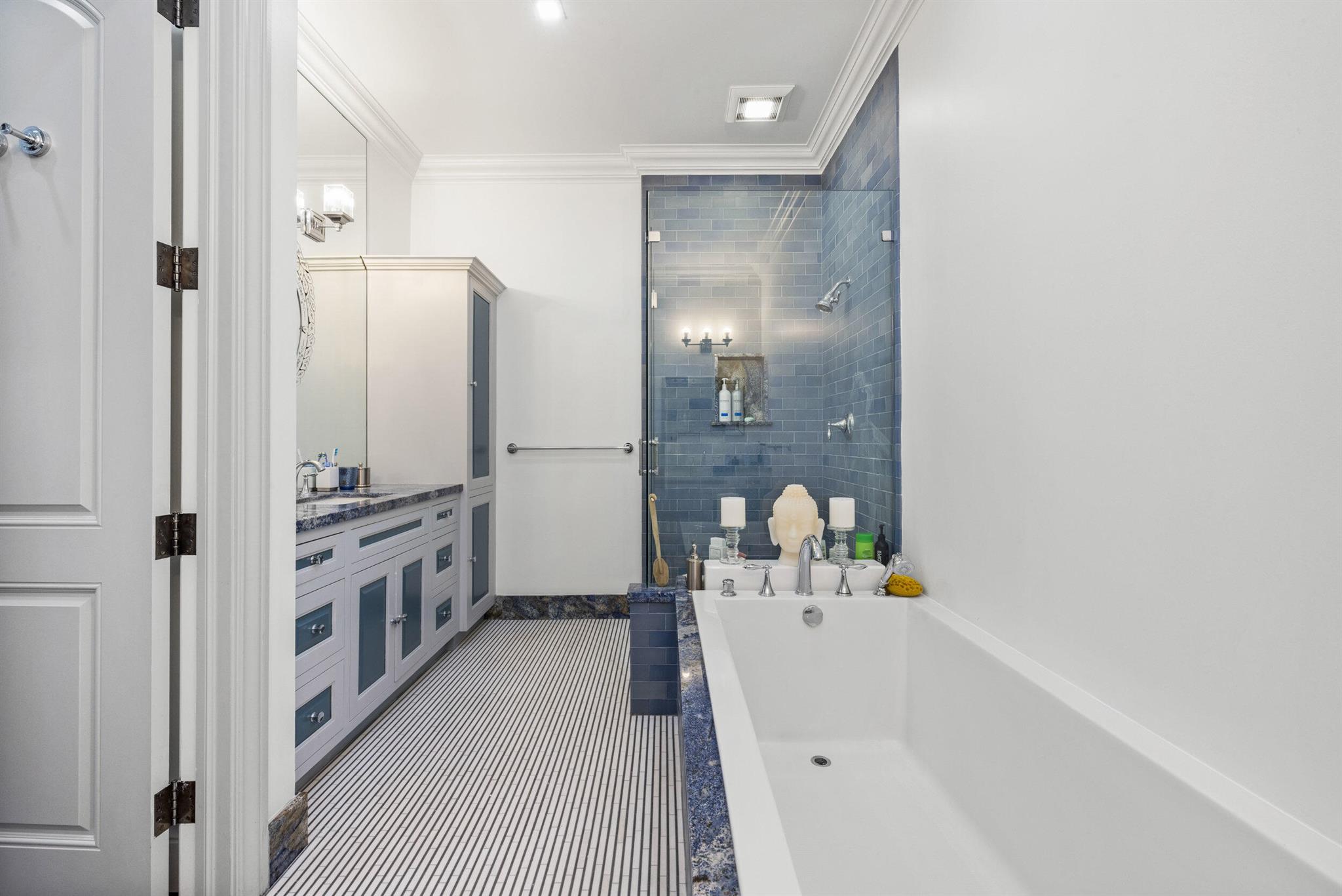 EQUESTRIAN CLUB ESTATES 3 - Residential