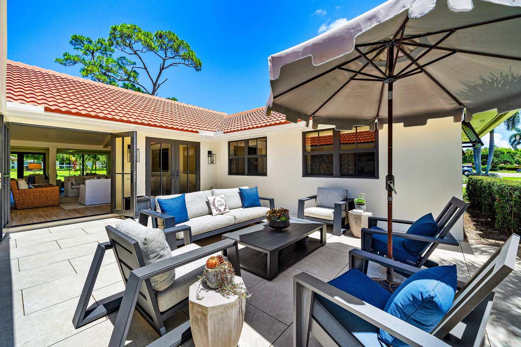 Photo of 4010 Shelldrake Lane, Boynton Beach, FL 33436 (MLS # B26042232)