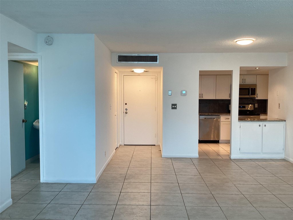 100 Golden Isles Drive 4-414