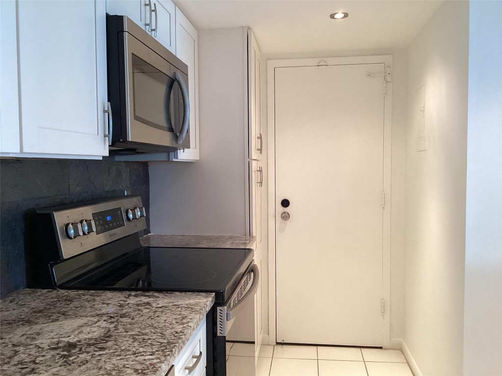 100 Golden Isles Drive 4-414