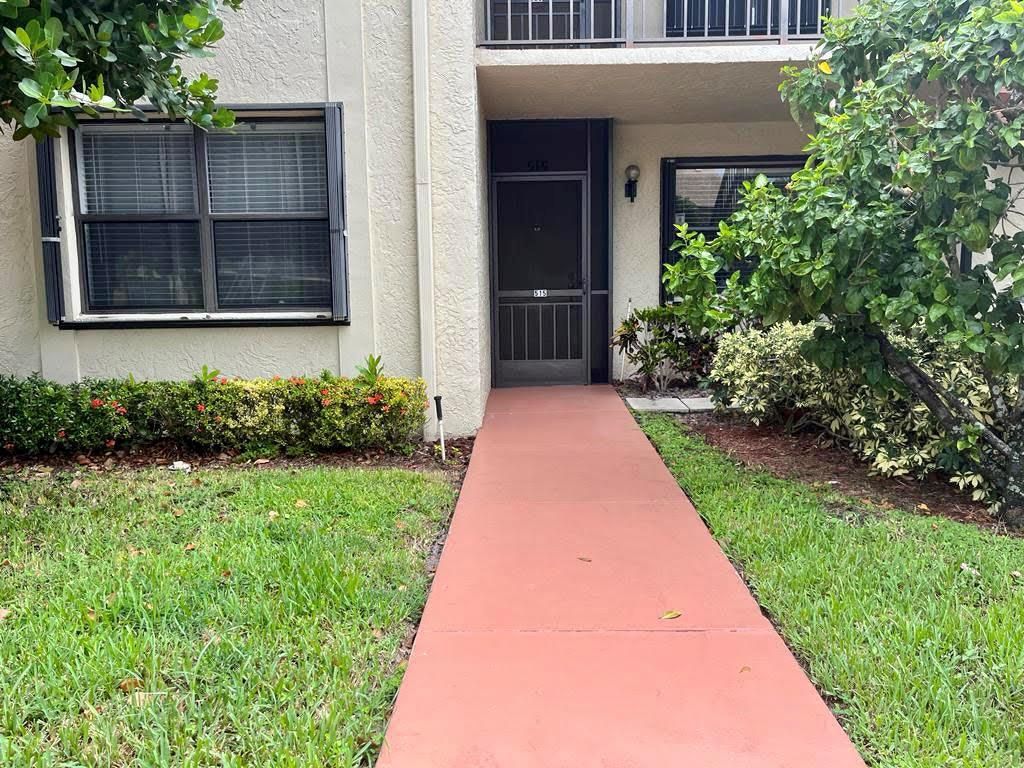 Photo of 7831 Willow Springs Drive Dr #515, Lake Worth Beach, FL 33467 (MLS # R10827575)