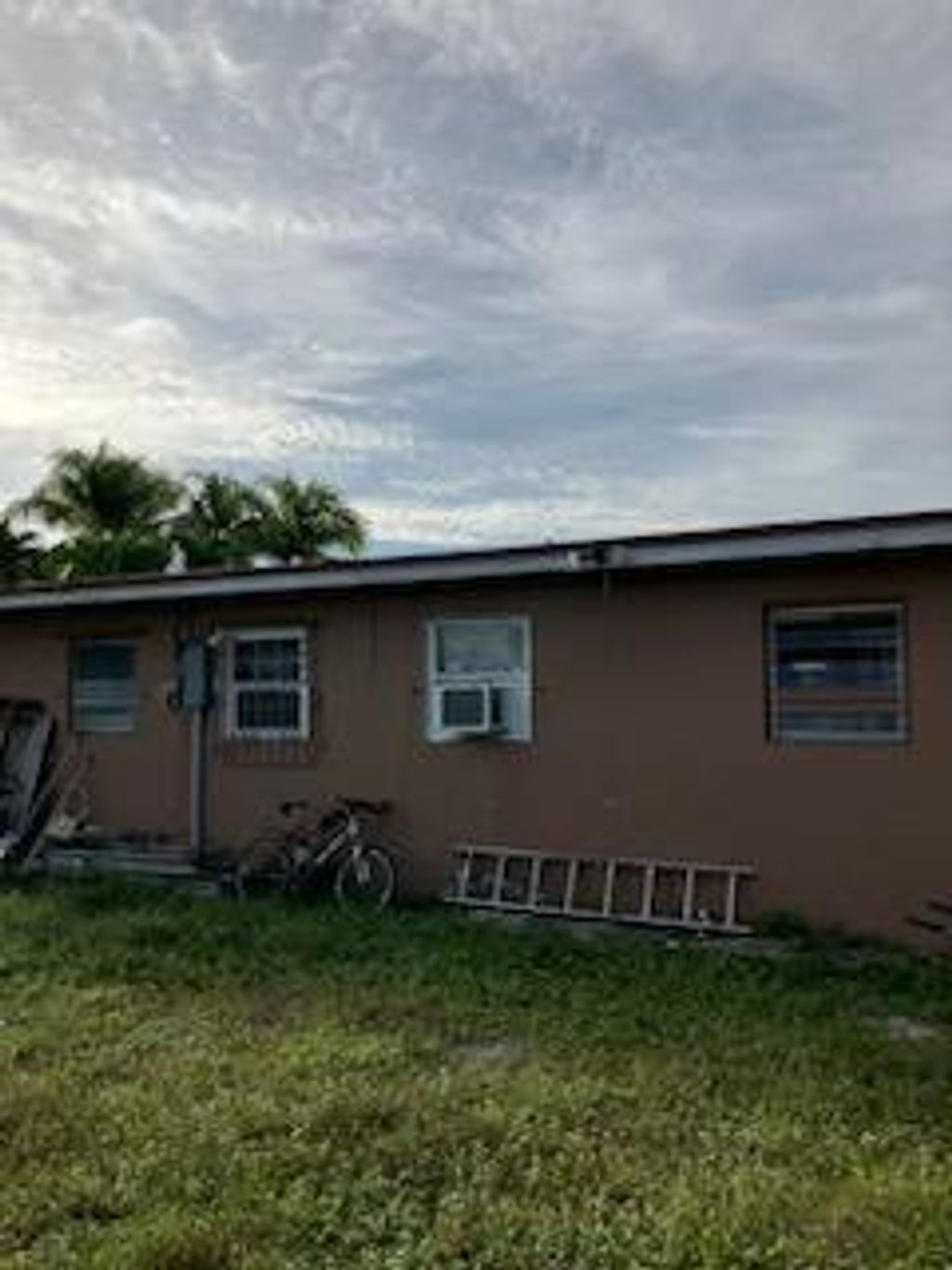 Photo of 1659 NW 15th Terrace, Fort Lauderdale, FL 33311 (MLS # R11014385)