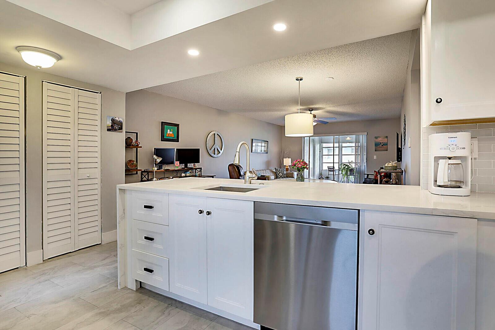 VILLAGES OF ORIOLE DEAUVI - Residential