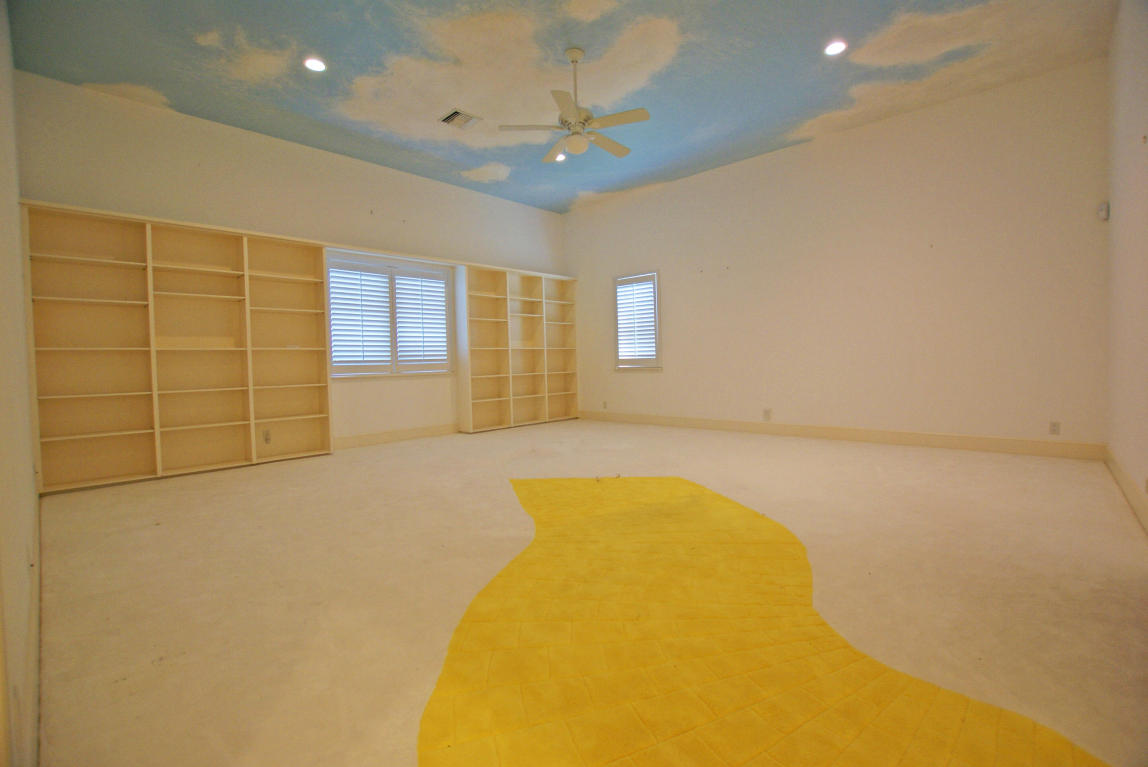 EASTWINDS LANDING - Residential